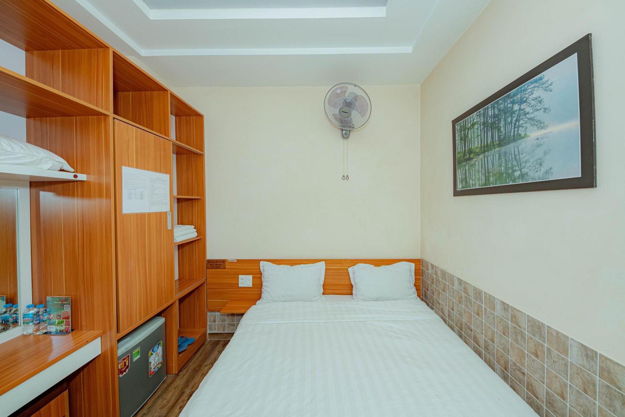Thanh Anh 2 Hotel - Gan Cho Dem ダラット エクステリア 写真