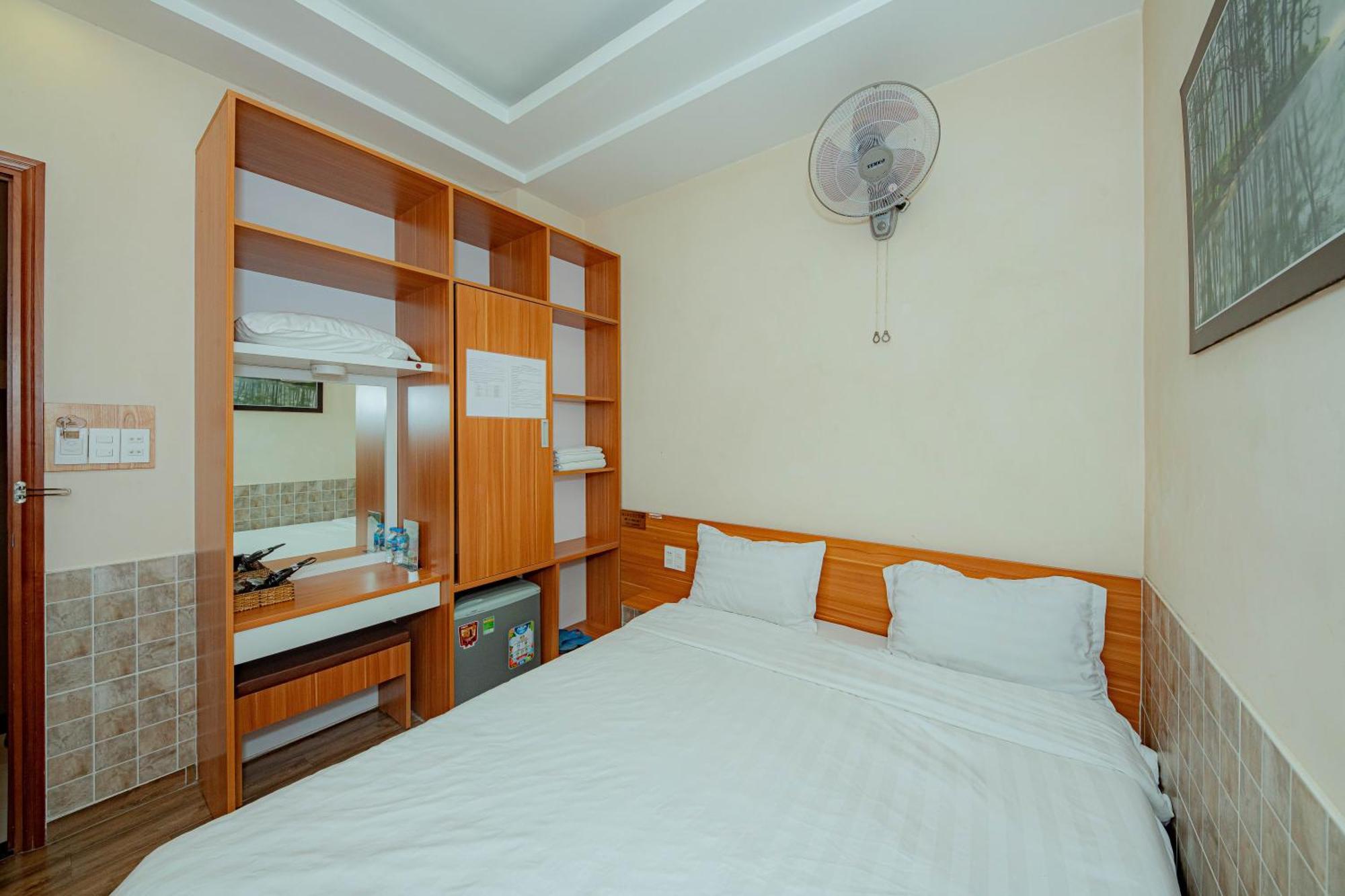 Thanh Anh 2 Hotel - Gan Cho Dem ダラット エクステリア 写真