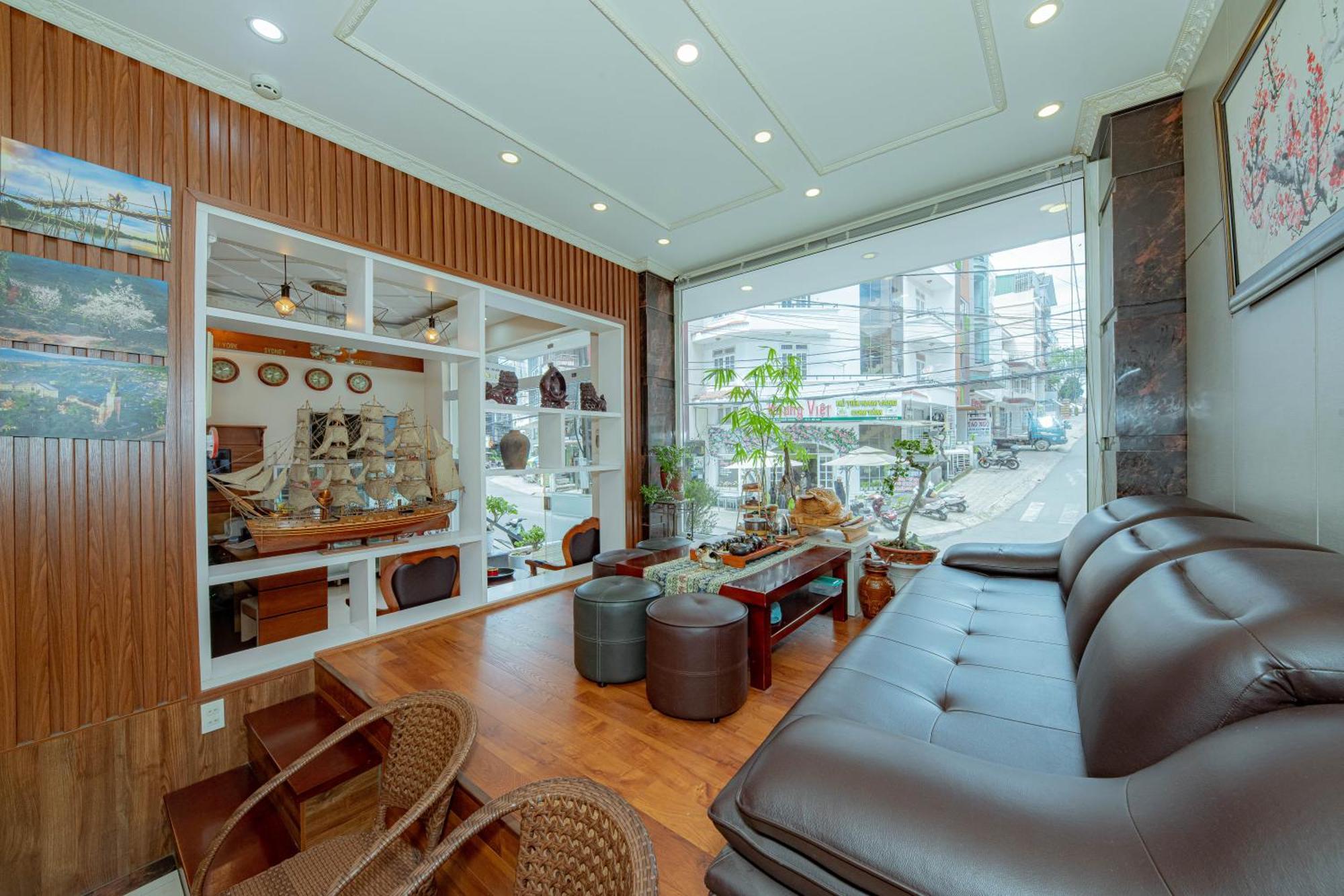 Thanh Anh 2 Hotel - Gan Cho Dem ダラット エクステリア 写真