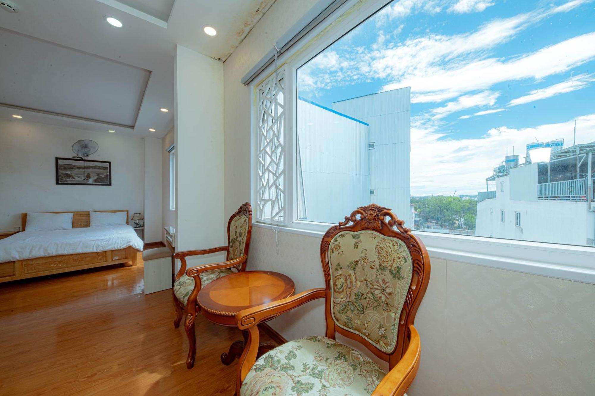 Thanh Anh 2 Hotel - Gan Cho Dem ダラット エクステリア 写真