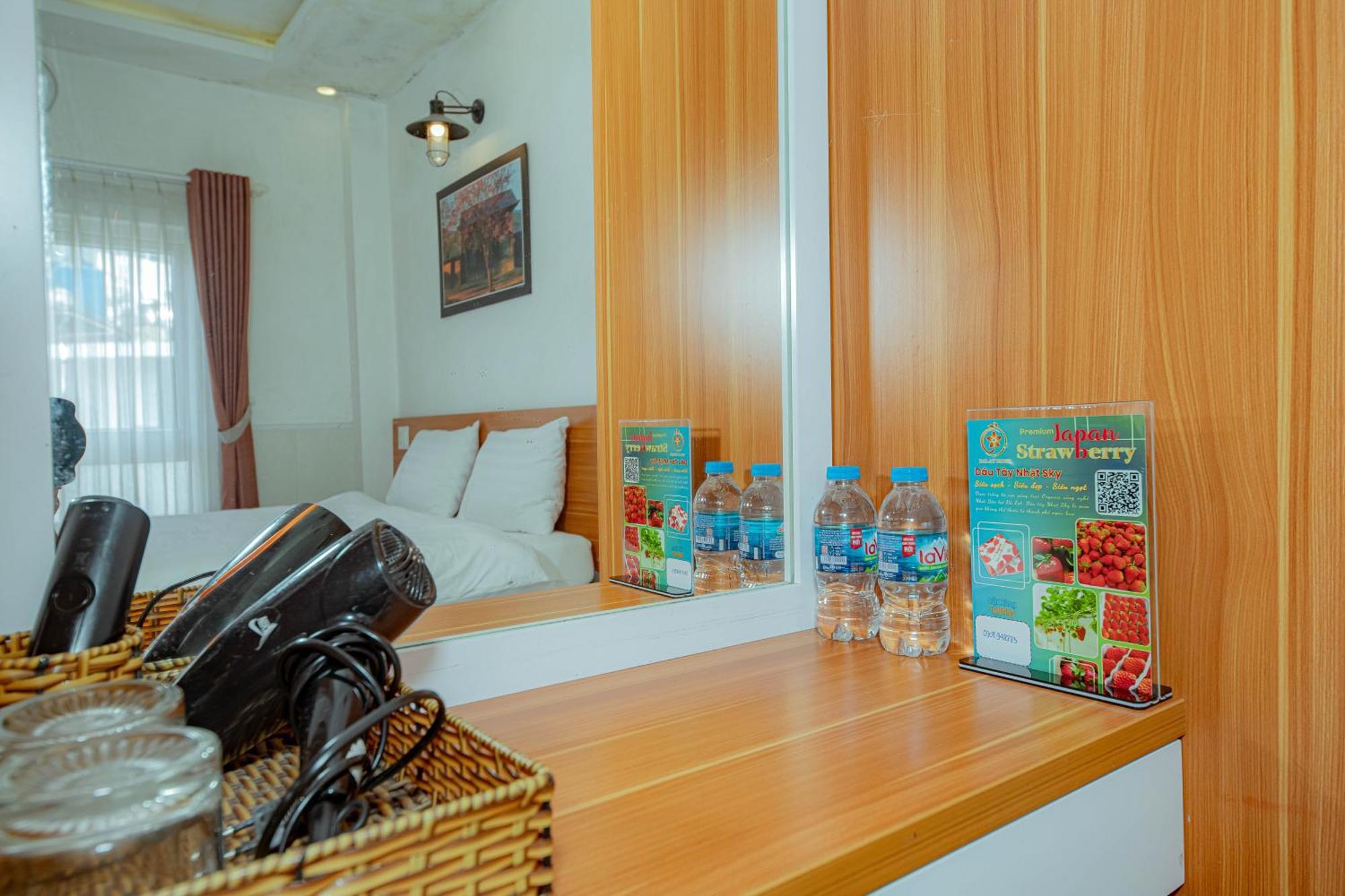 Thanh Anh 2 Hotel - Gan Cho Dem ダラット エクステリア 写真