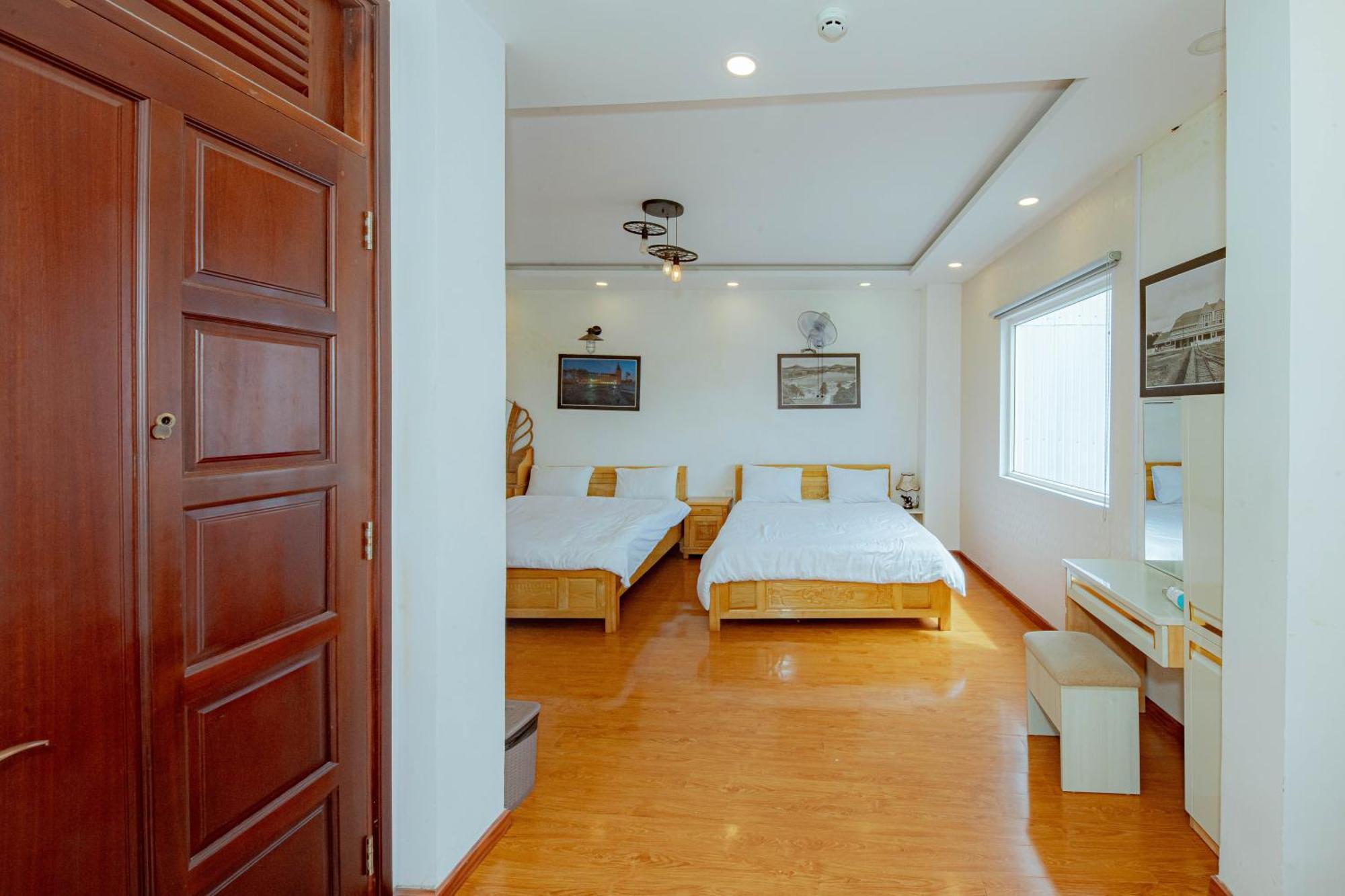 Thanh Anh 2 Hotel - Gan Cho Dem ダラット エクステリア 写真