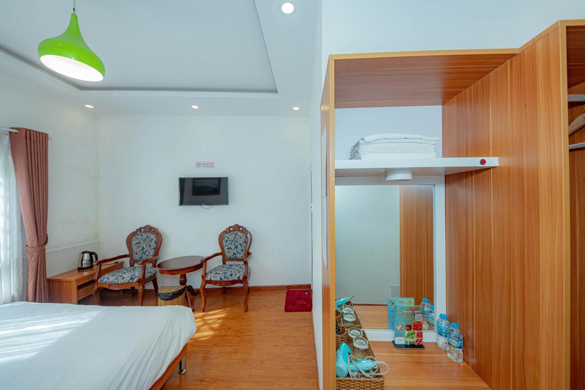 Thanh Anh 2 Hotel - Gan Cho Dem ダラット エクステリア 写真