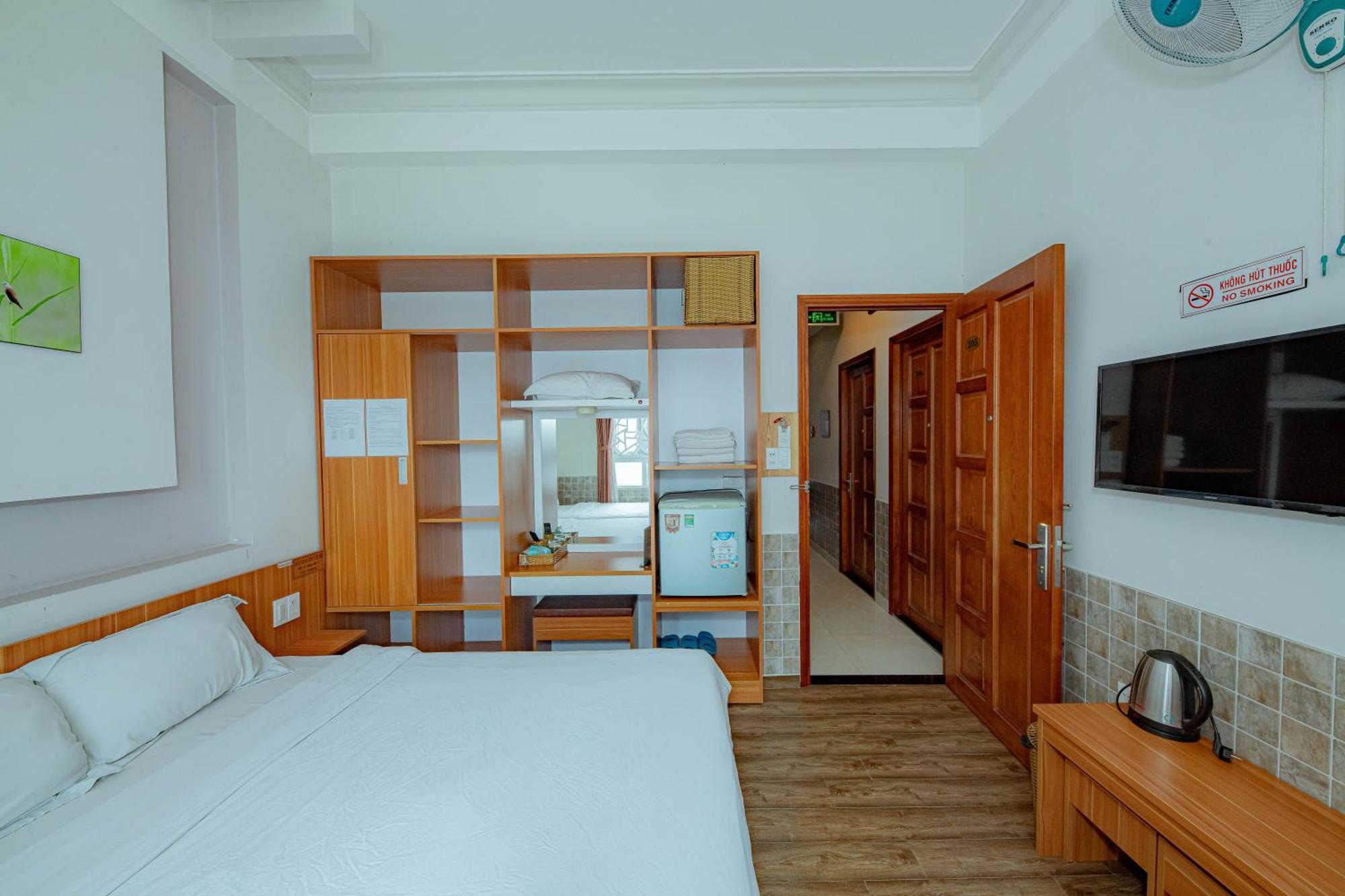 Thanh Anh 2 Hotel - Gan Cho Dem ダラット エクステリア 写真