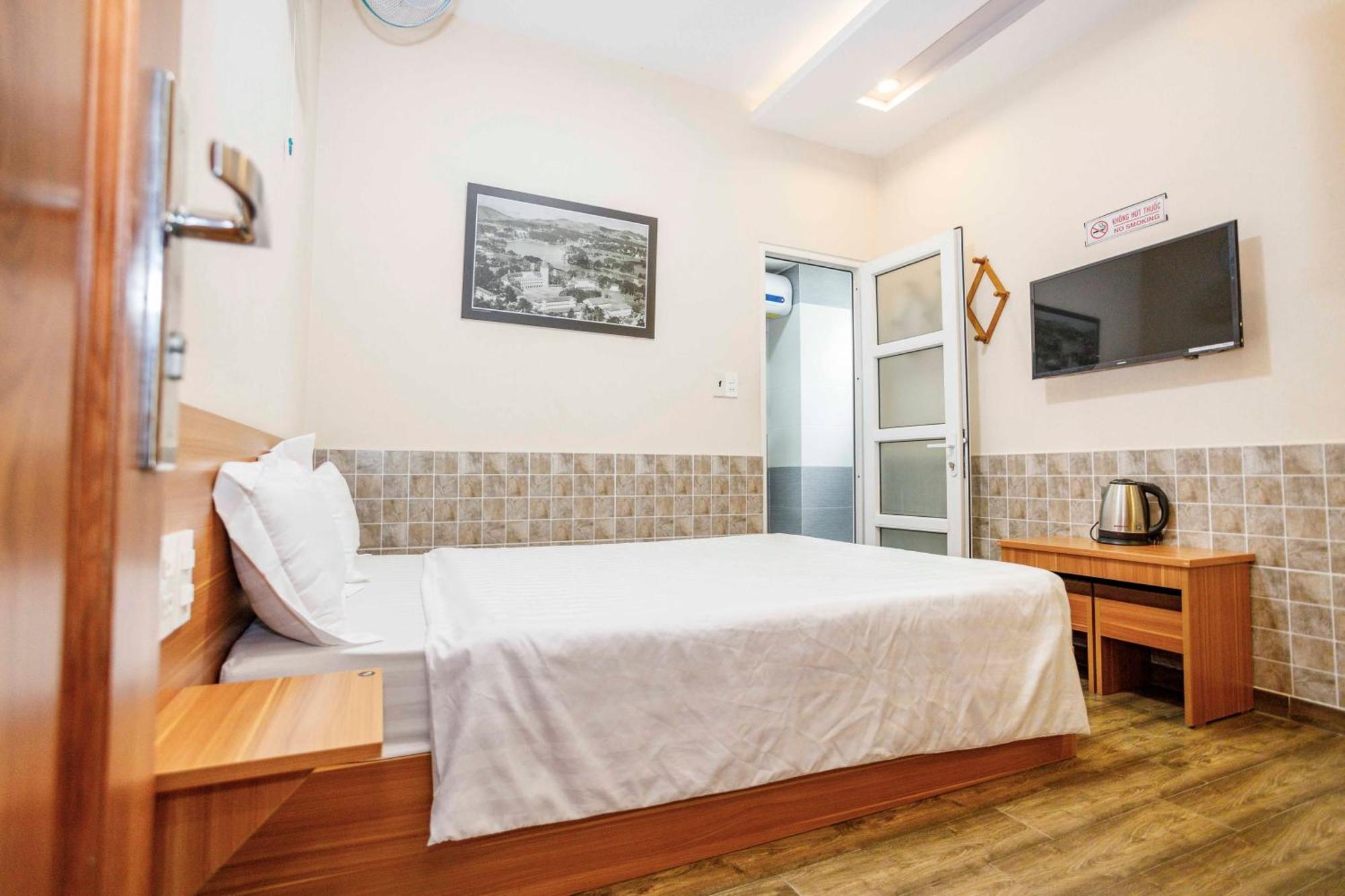 Thanh Anh 2 Hotel - Gan Cho Dem ダラット エクステリア 写真
