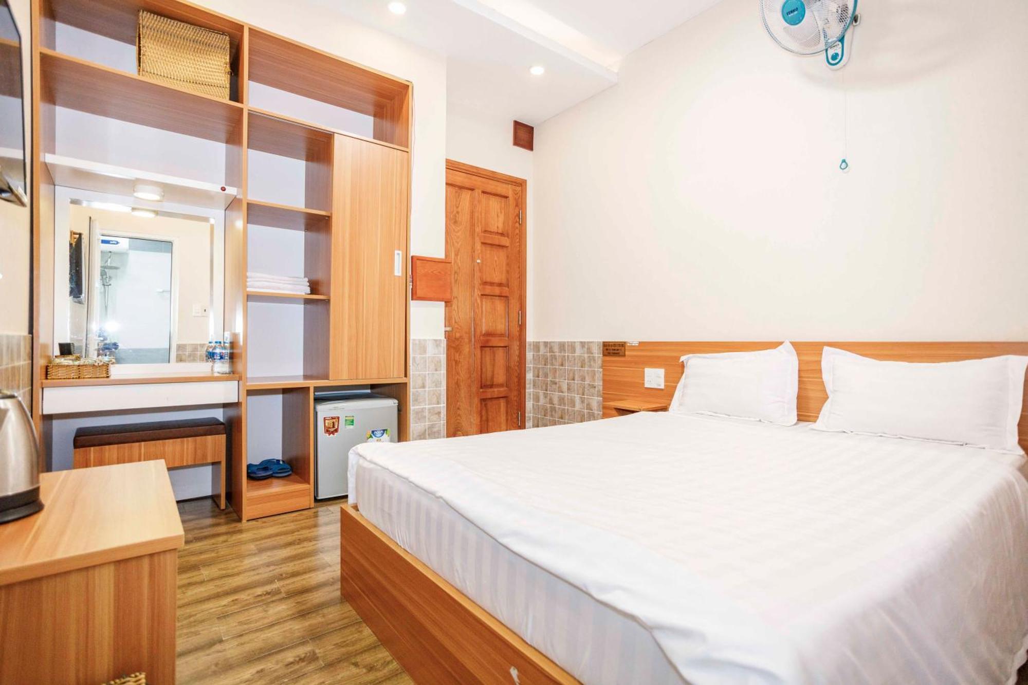 Thanh Anh 2 Hotel - Gan Cho Dem ダラット エクステリア 写真