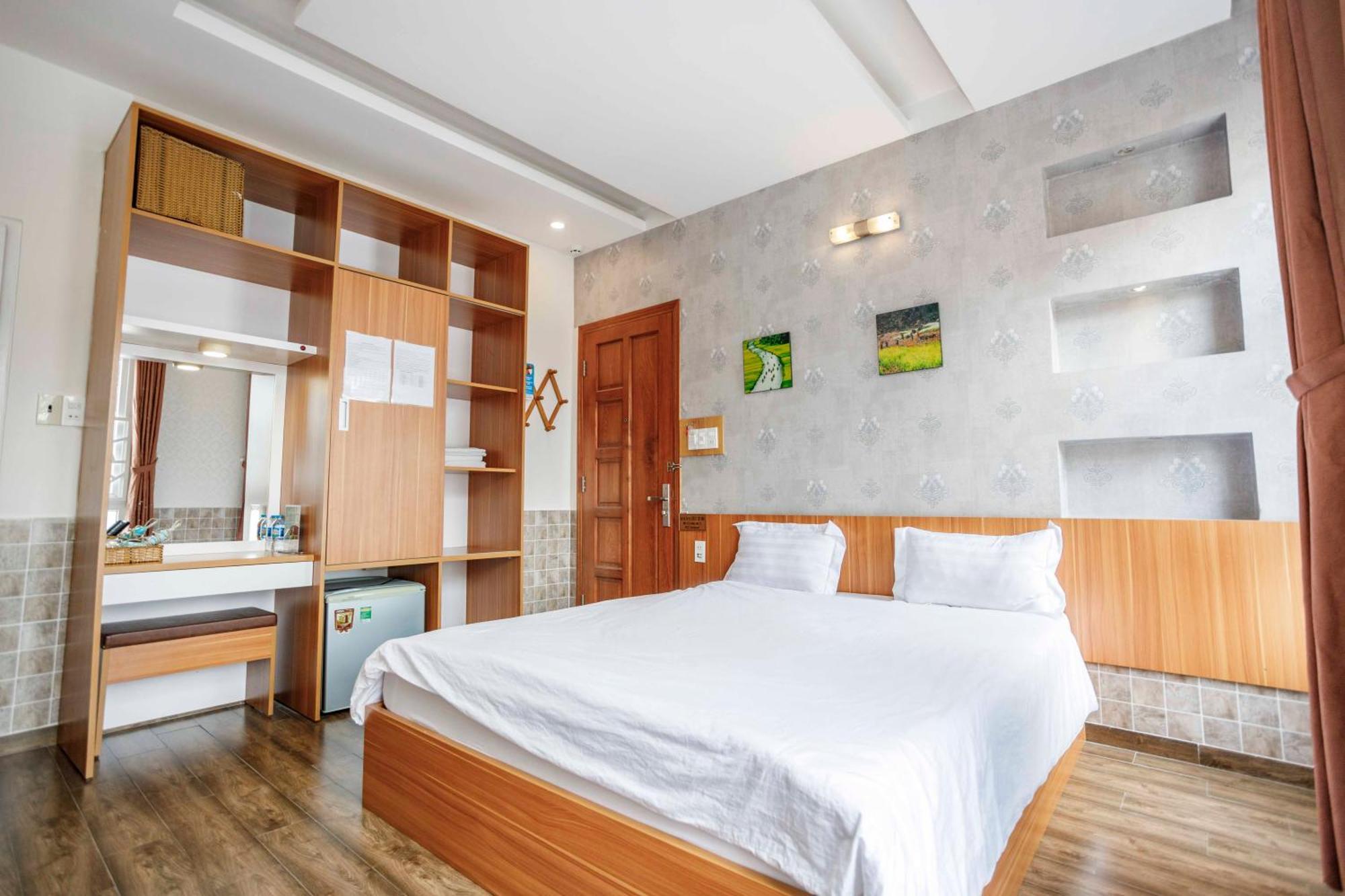Thanh Anh 2 Hotel - Gan Cho Dem ダラット エクステリア 写真