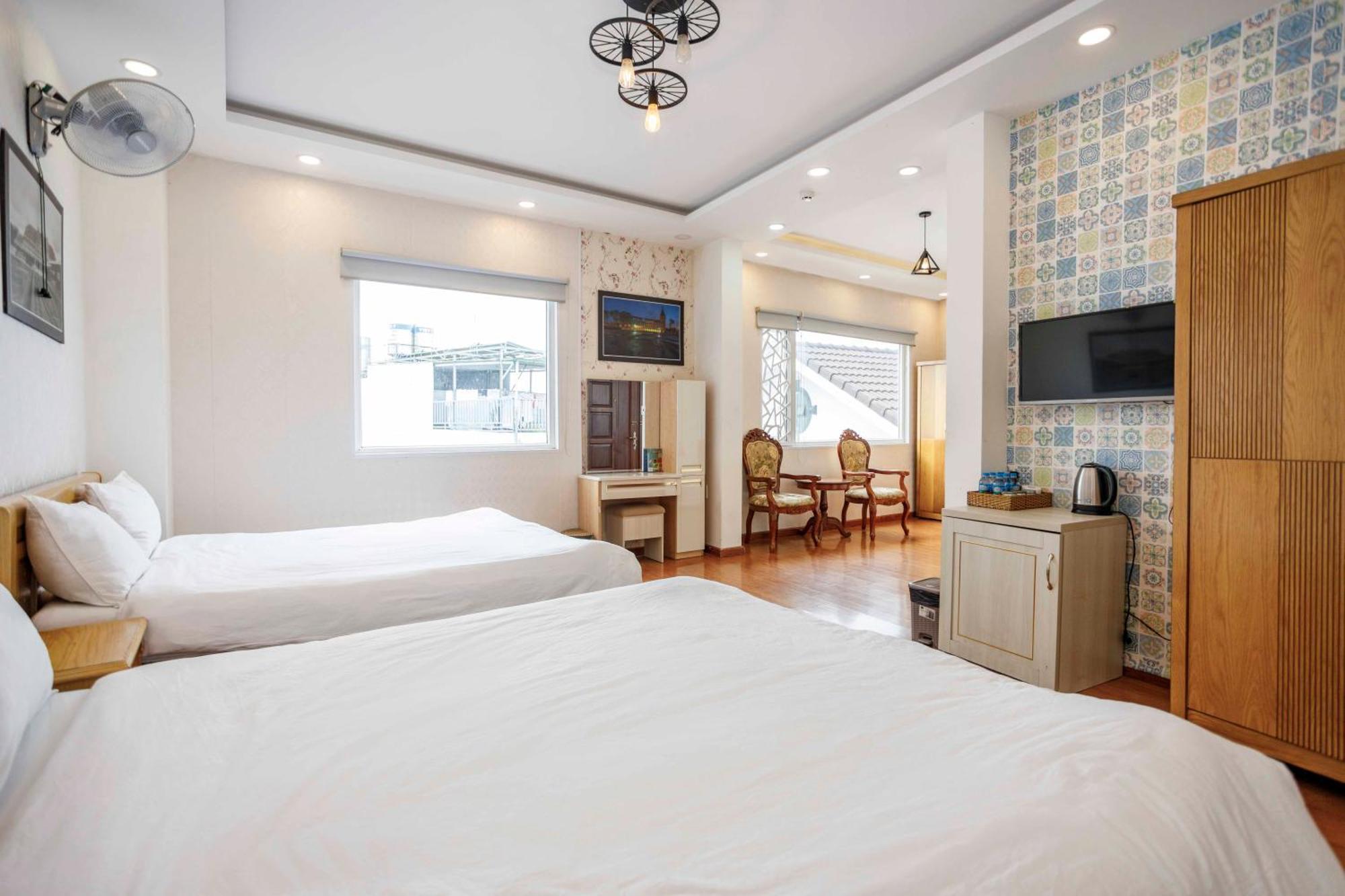 Thanh Anh 2 Hotel - Gan Cho Dem ダラット エクステリア 写真