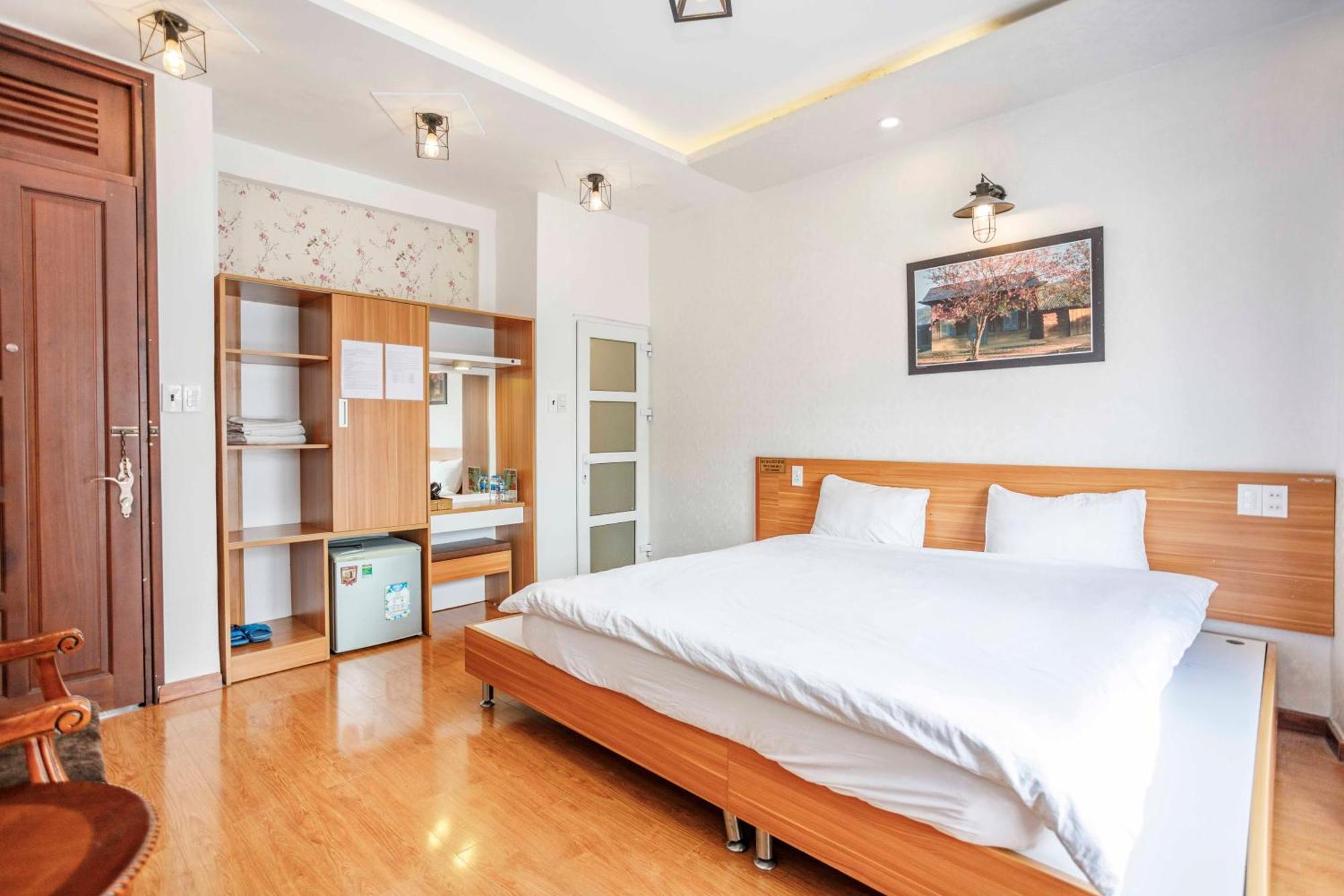 Thanh Anh 2 Hotel - Gan Cho Dem ダラット エクステリア 写真